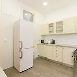 Rent4rest Castle View Family & Friends Bairro Alto * Lisboa