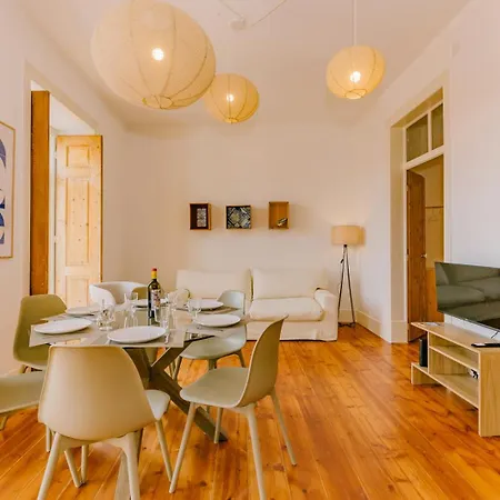 Rent4rest Castle View Family & Friends Bairro Alto Lissabon