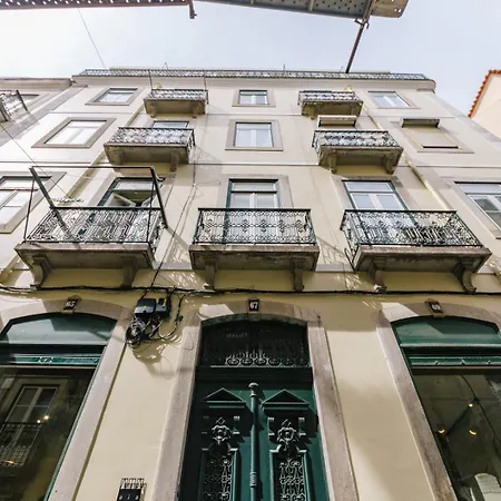 Rent4rest Castle View Family & Friends Bairro Alto * Lissabon