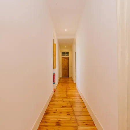 Appartamento Rent4rest Castle View Family & Friends Bairro Alto Lisbona
