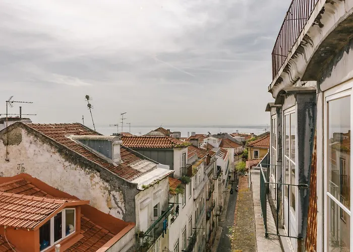 Rent4rest Castle View Family & Friends Bairro Alto *