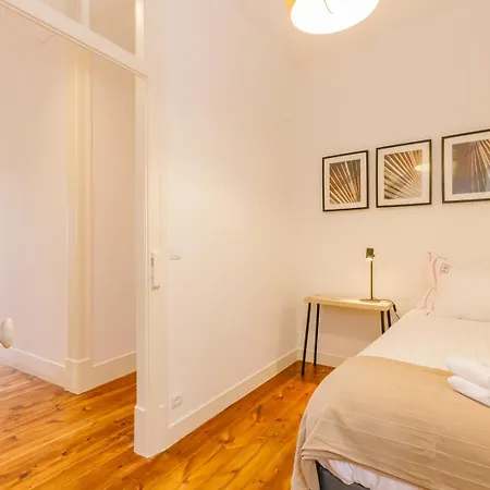 Rent4rest Castle View Family & Friends Bairro Alto Lissabon