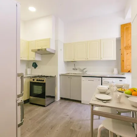 Rent4rest Castle View Family & Friends Bairro Alto * Lissabon