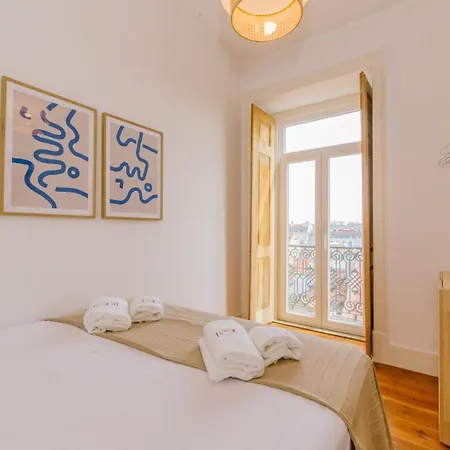 Rent4rest Castle View Family & Friends Bairro Alto * Lissabon