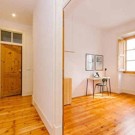 Rent4rest Castle View Family & Friends Bairro Alto * Lissabon