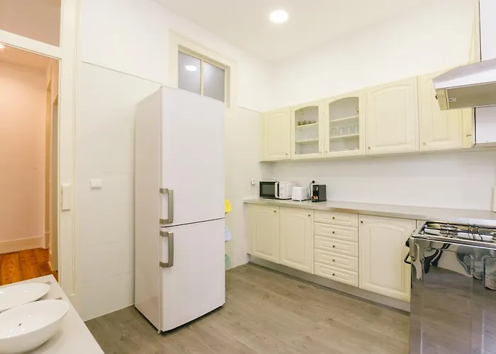 Rent4rest Castle View Family & Friends Bairro Alto * Lisboa