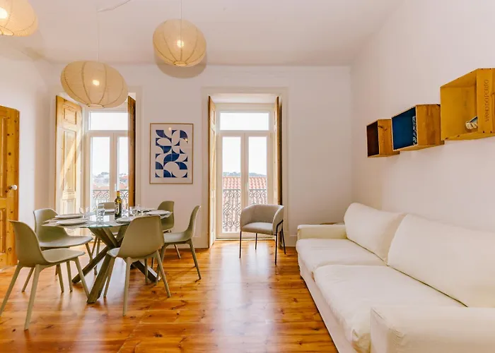 Rent4rest Castle View Family & Friends Bairro Alto * Lisboa