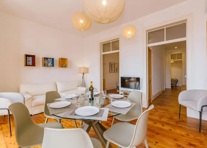 Rent4rest Castle View Family & Friends Bairro Alto *